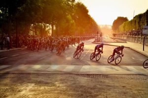 Tour de France - Ellopták a győztes Geraint Thomas trófeáját